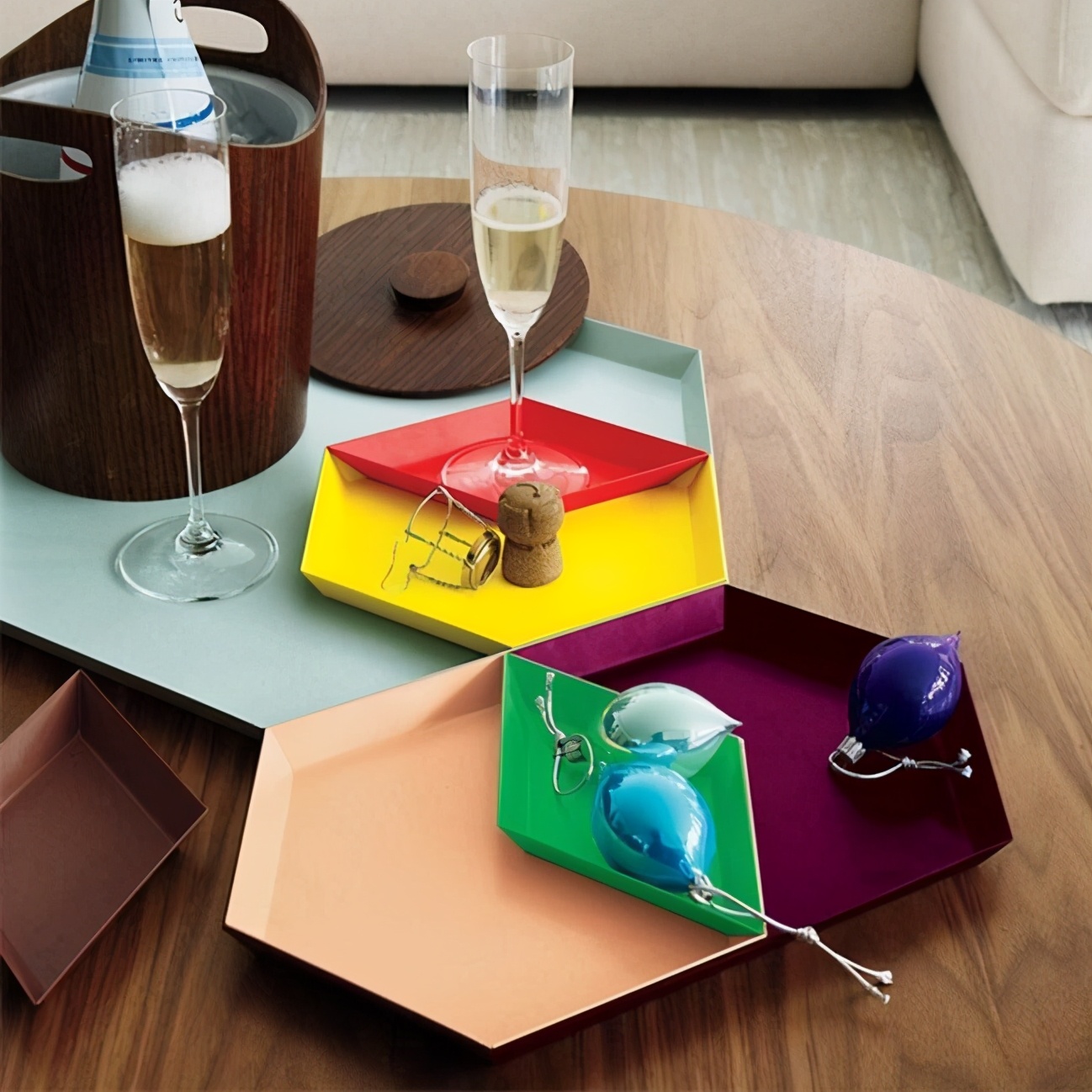 用家居小物改造装潢风格！挑选时掌握色调、多用途三大重点