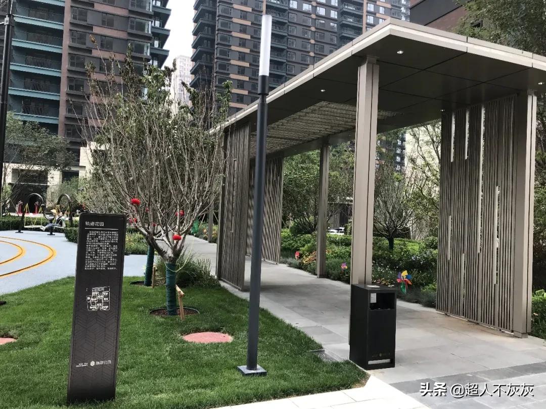 融创vs万科,融创万科绿地对比