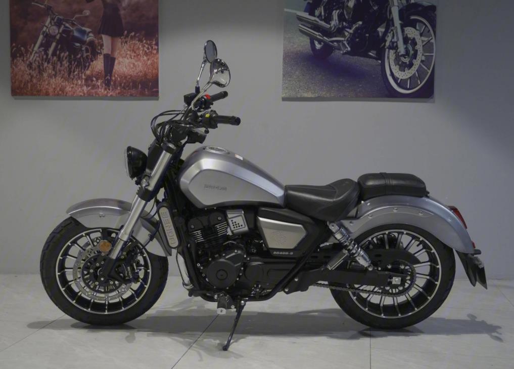 奔达巡航太子车BOX400，水冷双缸36.7马力，配19L油箱，不到3万