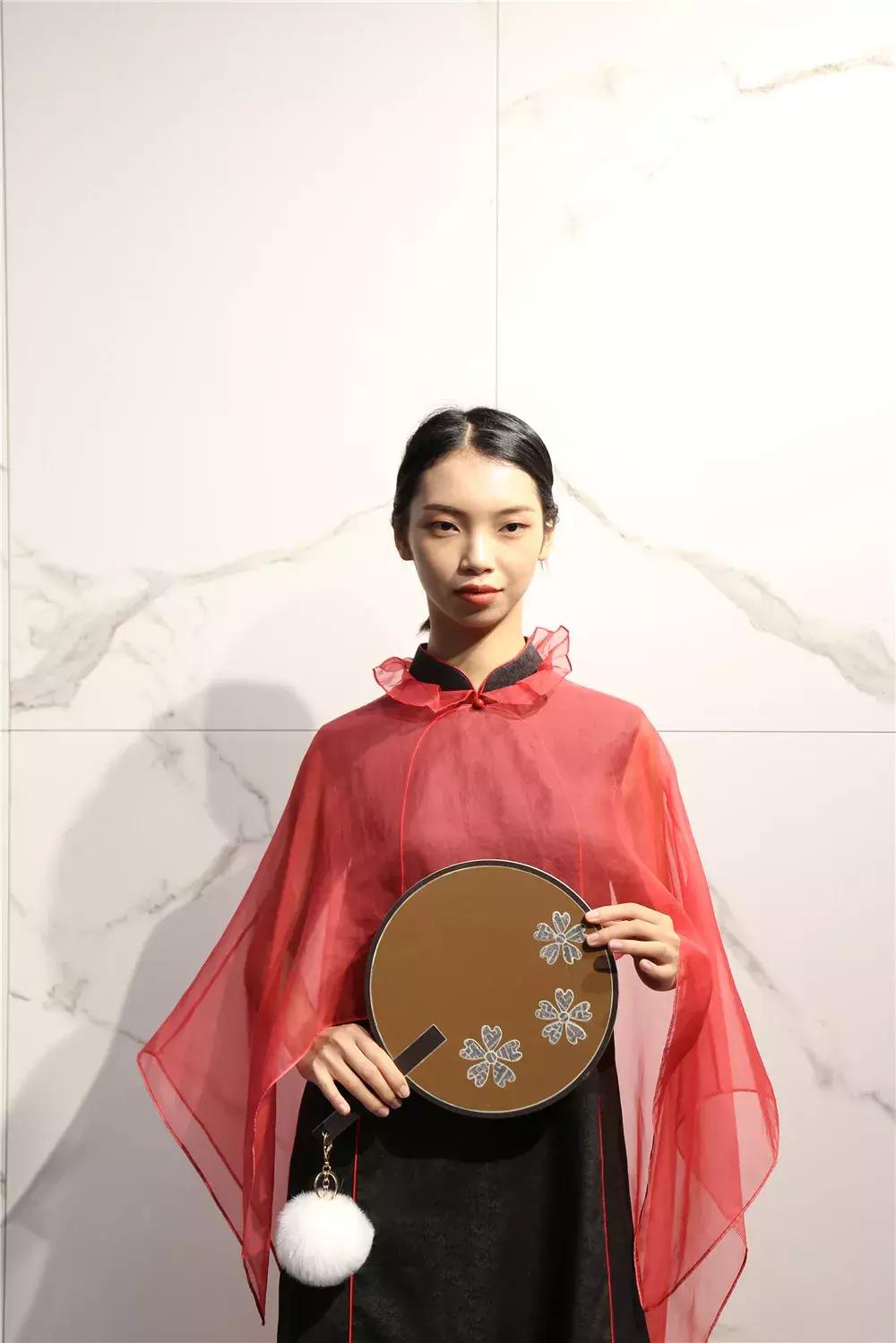 格莱斯林晓霞：新中式和现代简约是未来主流︱中陶展系列③