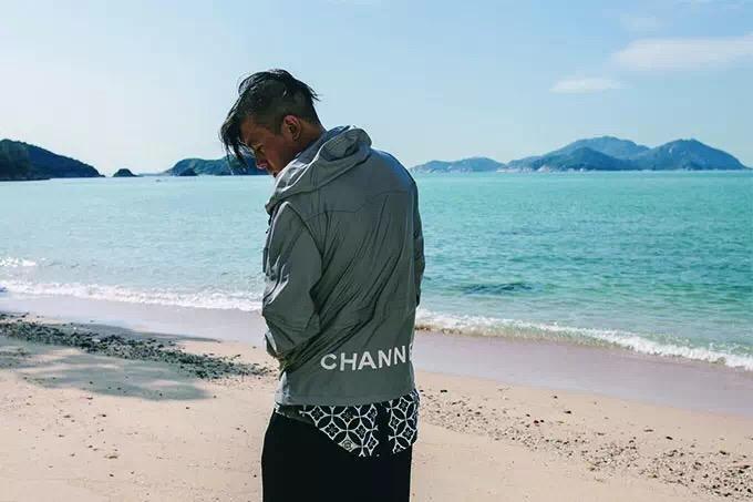 陈冠希亲曝联名新鞋,三条杠陈冠希联名