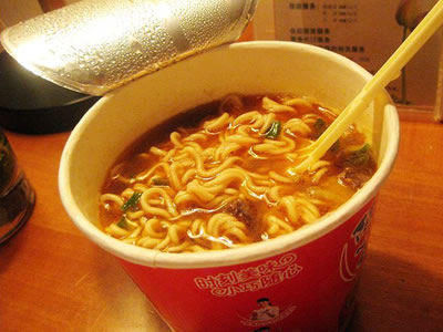 连续吃一星期的方便面会怎么样,连续吃一年方便面会怎么样