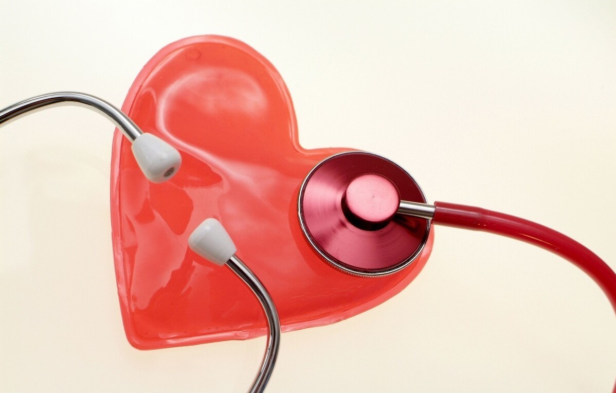 为什么心脏不好不能吃阿奇霉素,吃阿奇霉素又吃东西会怎样