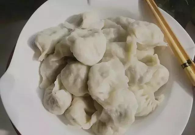 素馅饺子要想好吃有诀窍,各种素馅饺子怎么调馅好吃