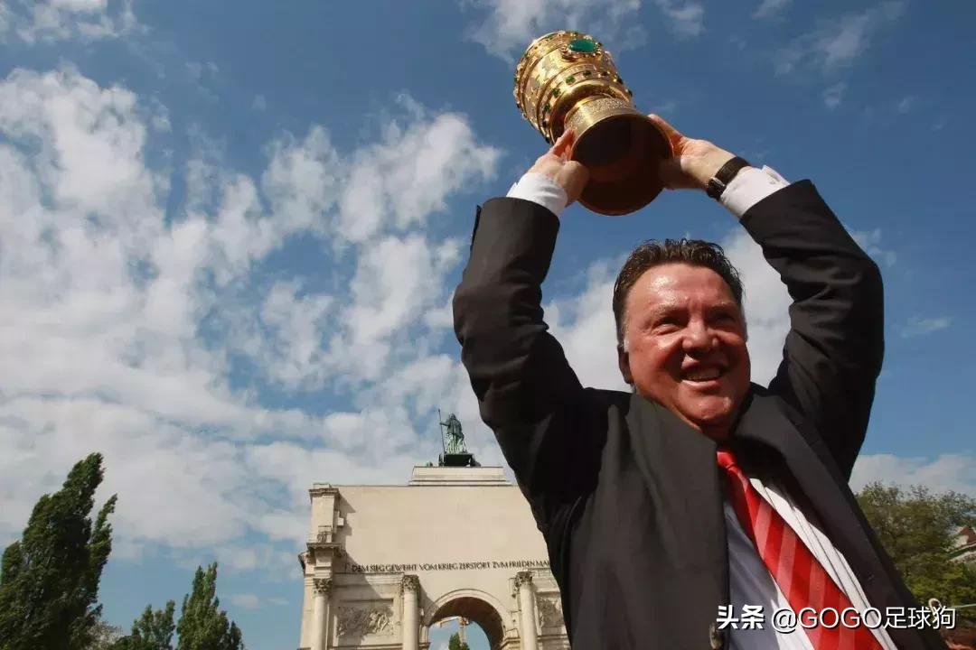 足球教父范加尔,范加尔打造的完美球队阿贾克斯