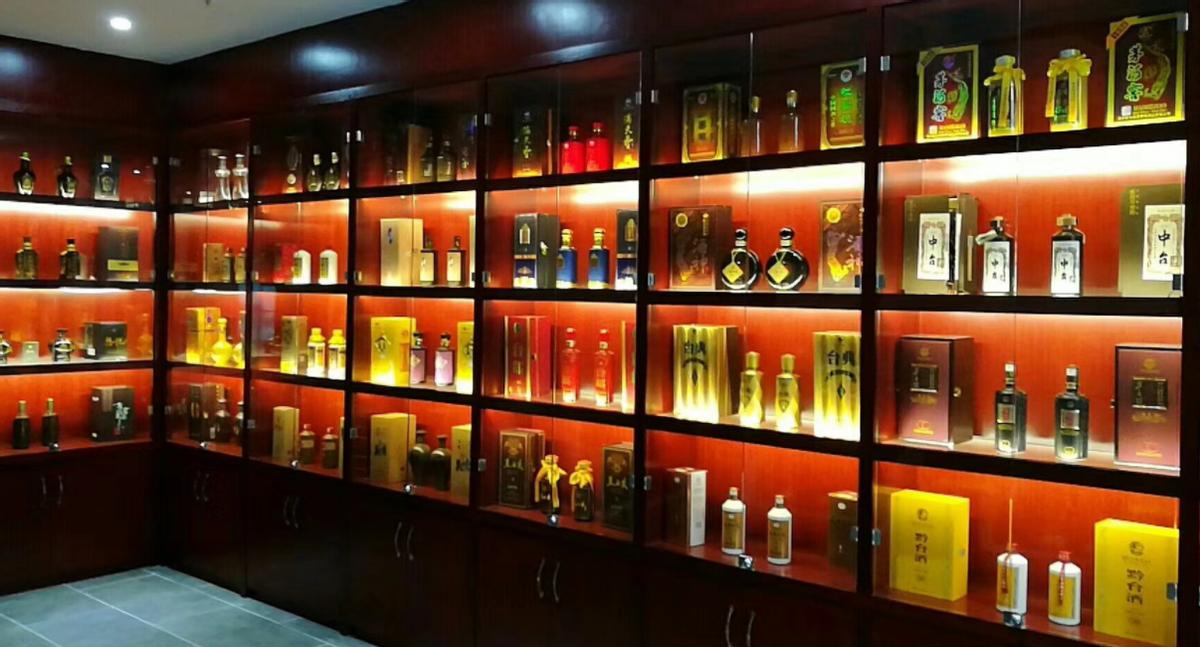 中国最贵的赖茅酒视频,世界上最贵的10瓶茅台