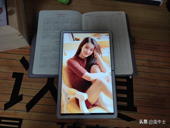 教育平板与普通平板,酷比魔方iplay40pro和小米平板