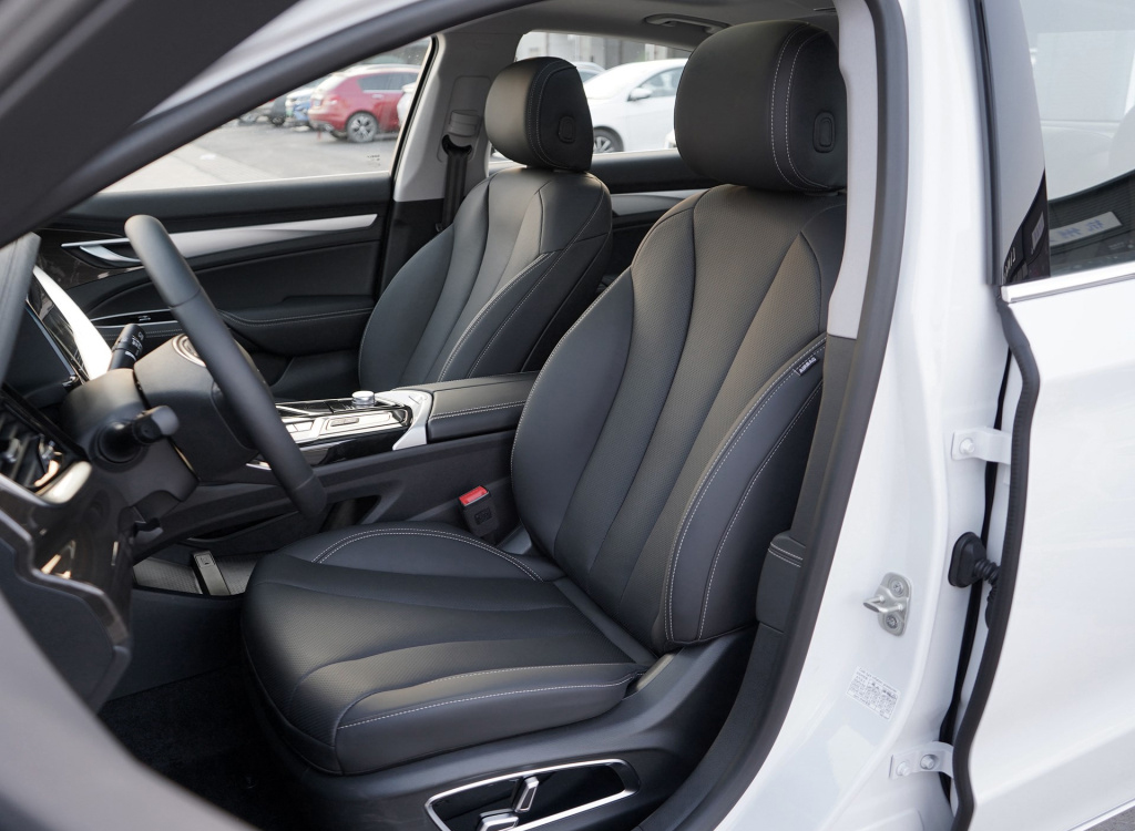 曾经最美国产车,号称国产最美b级车博瑞