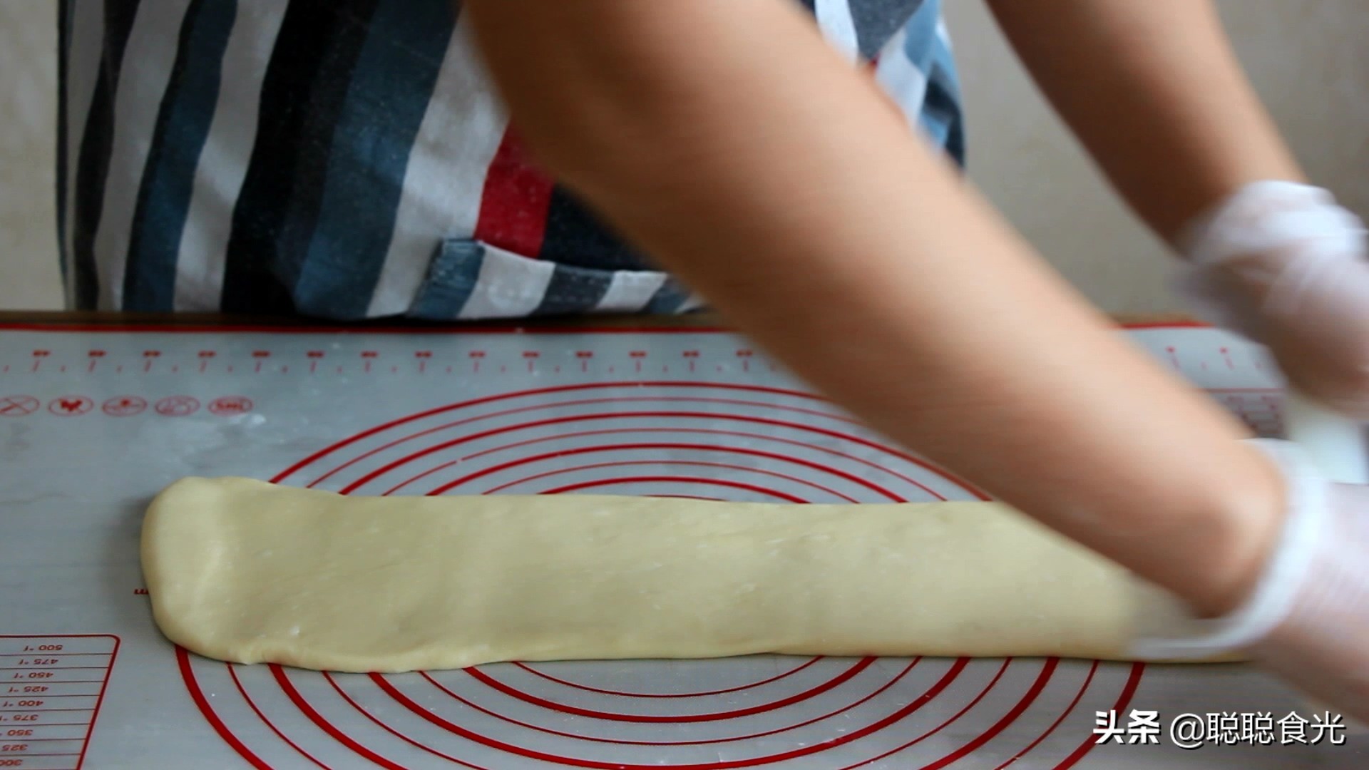 油条自发粉炸油条蓬松的全过程,炸油条用酵母好还是油条膨松剂好