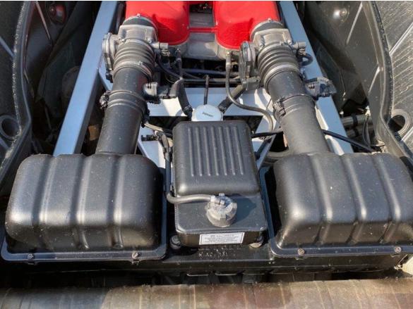 小伙50万买辆二手法拉利360，2005年上牌，3.6L引擎声浪依旧浑厚