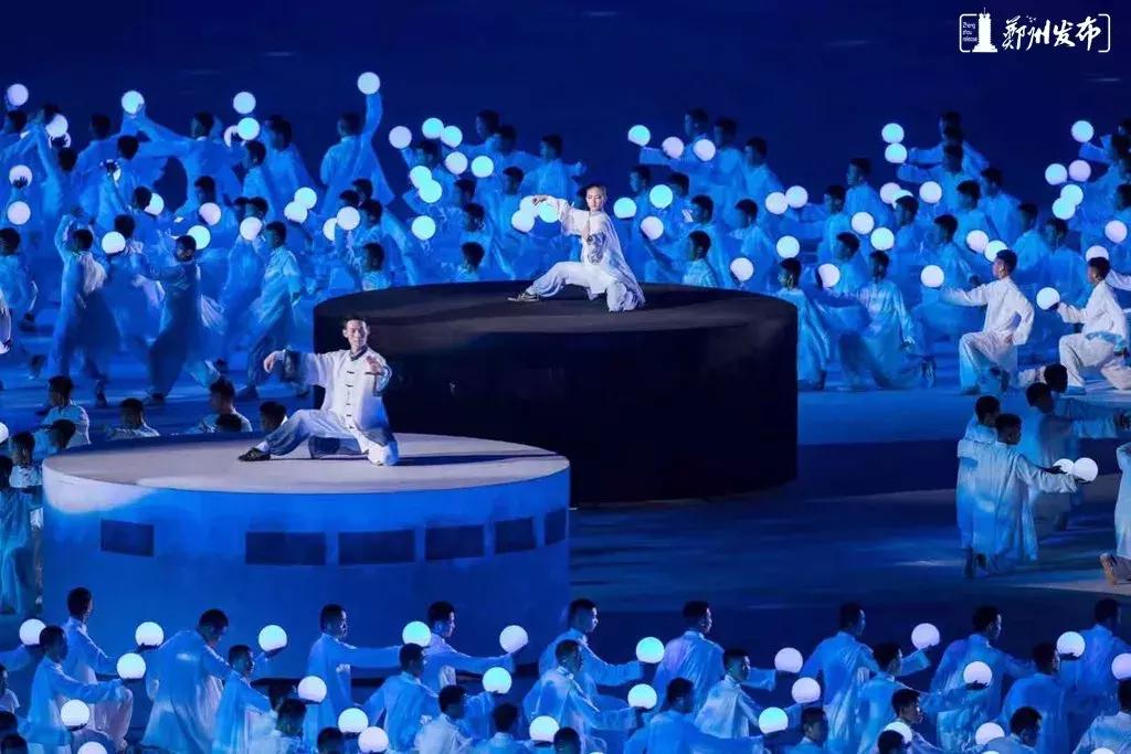 郑州奥体中心震撼场面,郑州奥体中心晚上视频