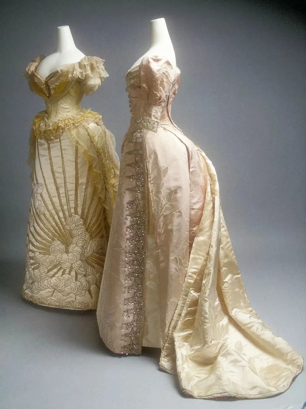 高跟鞋的前世,高跟鞋的前世故事