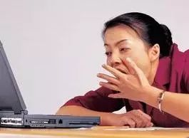 一坐一整天,身体会出事,看看这5点症状,中上一点,身体亚健康