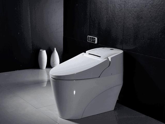 几百万元别墅吊灯,10万一次的吊灯保洁费