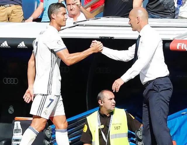 足坛早间快讯,足坛今日