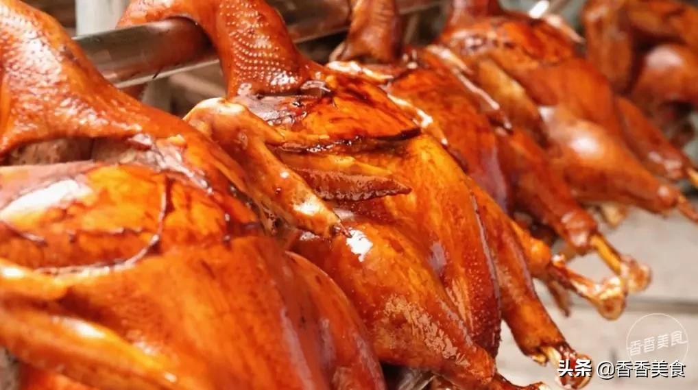 刀剁斧劈棒子夯，吃个鸡搁得住这样？