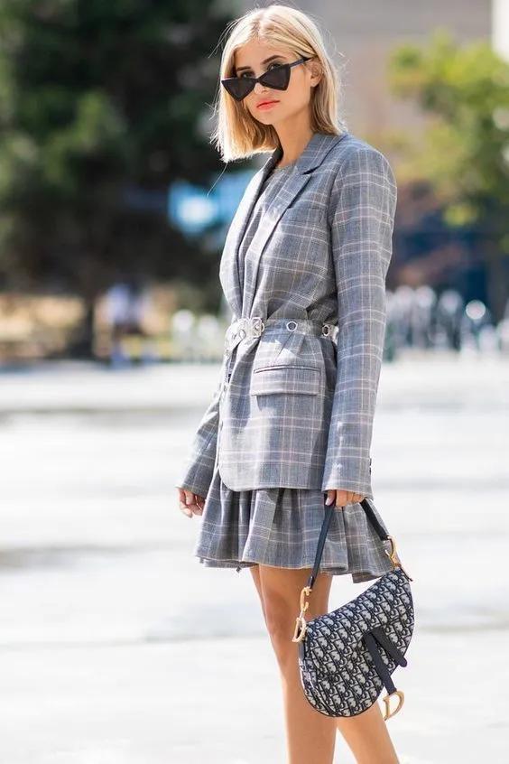 快来get这款潮酷腋下包吧,腋下包轻奢小众lisa