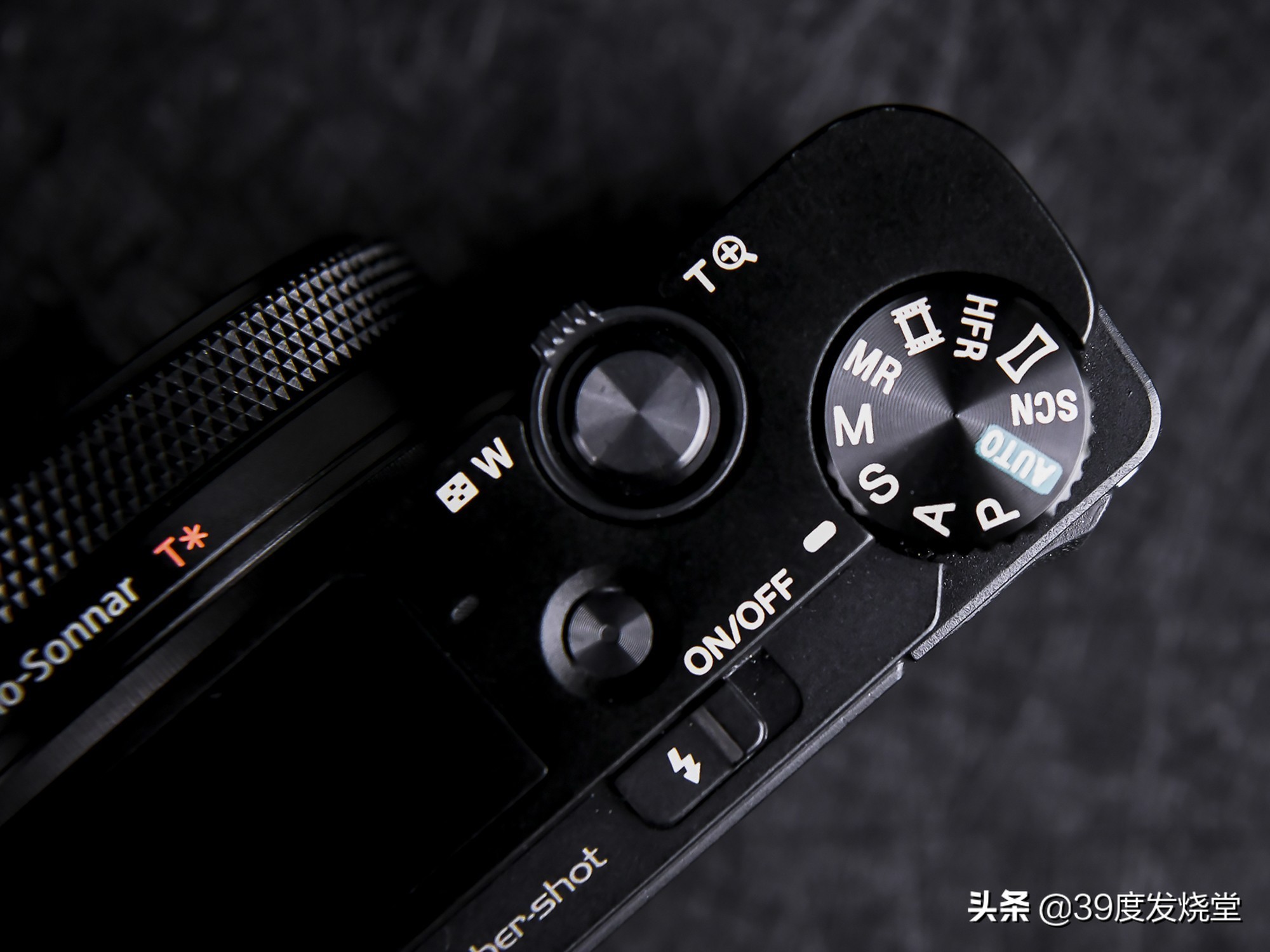 索尼黑卡7评测升级2.0系统,索尼黑卡7有超广角镜头吗