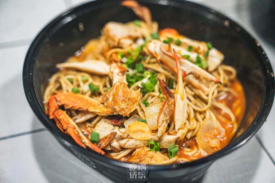 武汉蟹脚面江汉路推荐,武汉有名气的独创蟹脚面