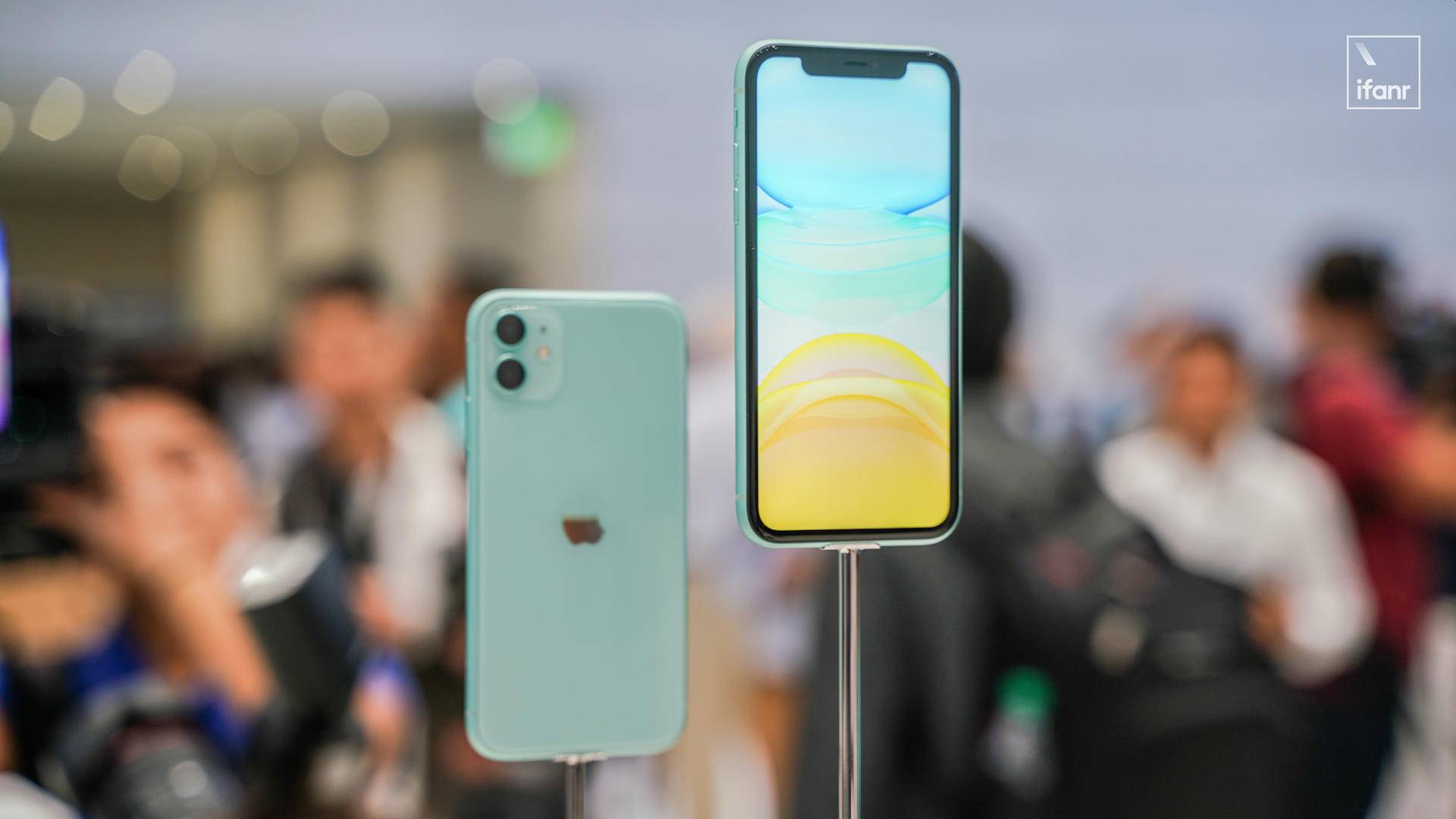 iphone11公开版和快充套装,iphone11发布会