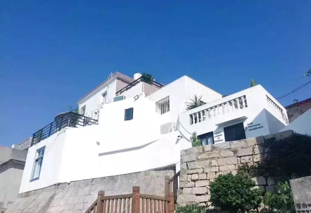 珠海玻璃天空之镜,珠海天空之镜跟日月贝近吗