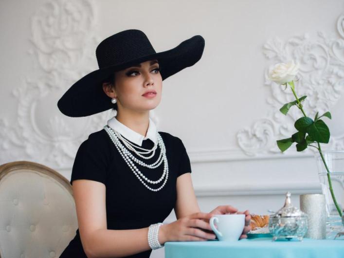 用这两种微信昵称的女人，劝你别“招惹”，你撩不动她