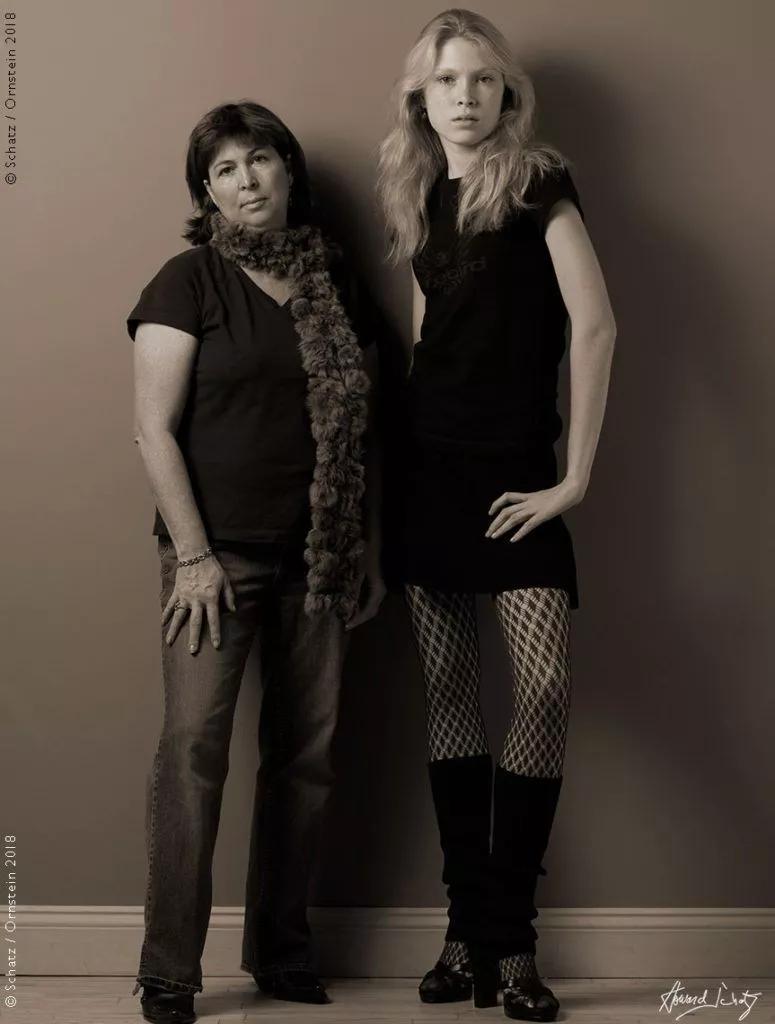 模特们啊~~妈妈的基因太强大，据说“女儿会偷走麻麻的美丽？