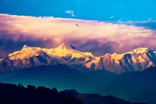 世界上地理位置最高的首都是,世界上最土的城