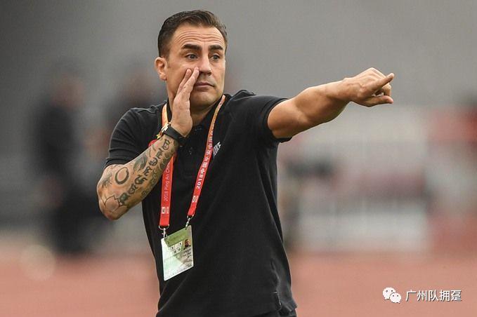 卡纳瓦罗弃帅位,为什么卡纳瓦罗要踢右后卫