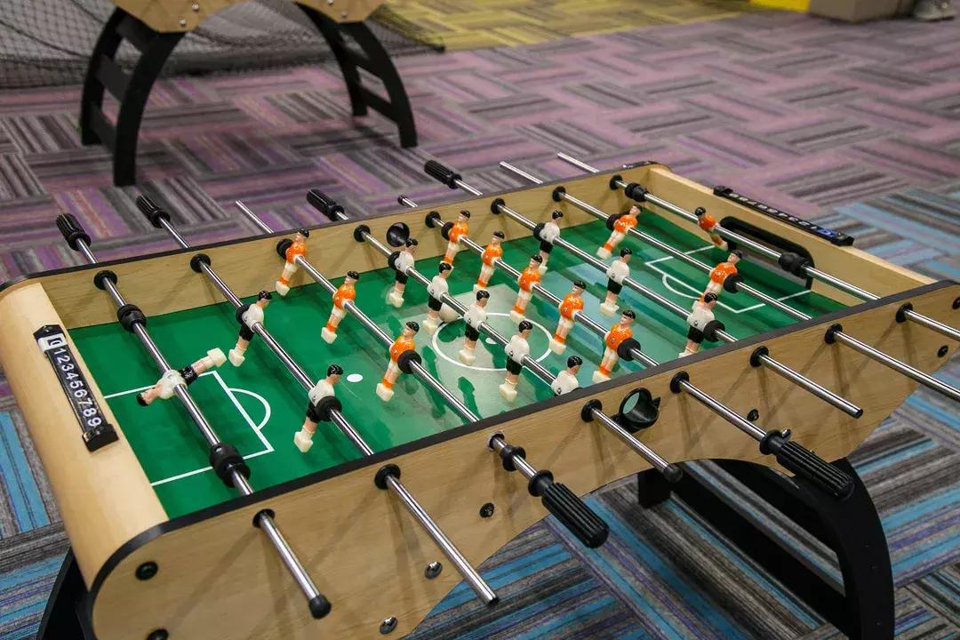 蹦床乐园闯关攀岩,蹦床馆嗨玩