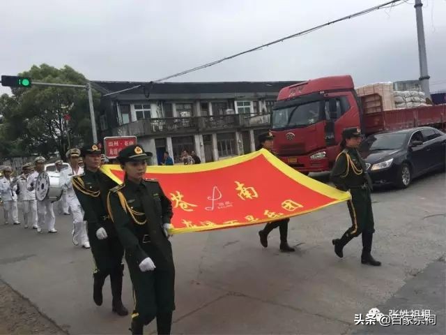 阜南张氏祠堂落成庆典仪式,张氏祠堂唱戏人山人海