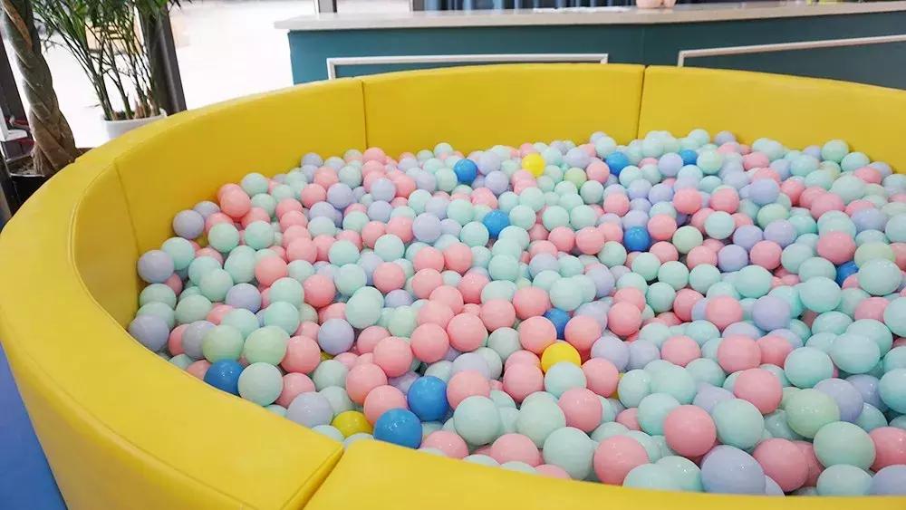 徐州高端亲子游泳，唯一入驻水立方，饮用水标准，国家级教练坐镇