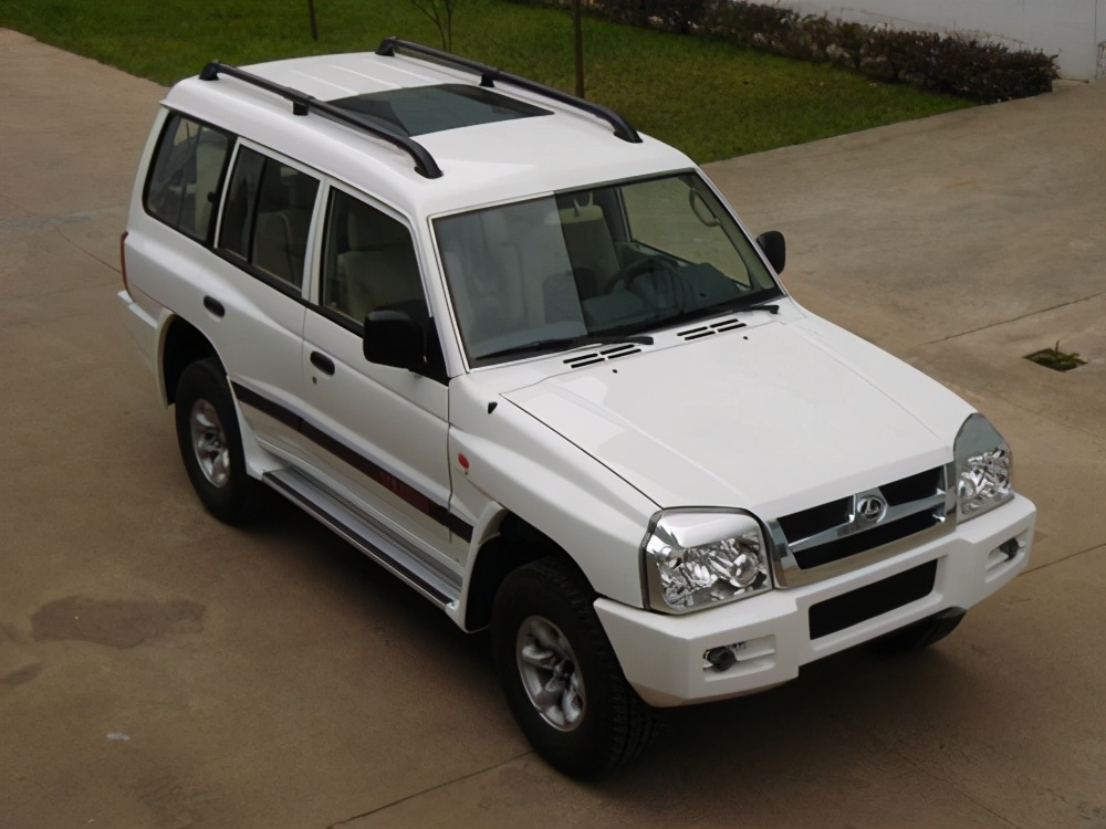 猎豹换三菱标,猎豹2030c和猎豹黑金刚大梁通用吗