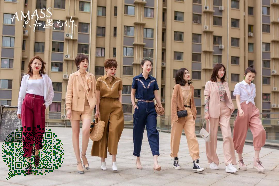 哥弟阿玛施是一家吗,哥弟阿玛施大衣宽松版