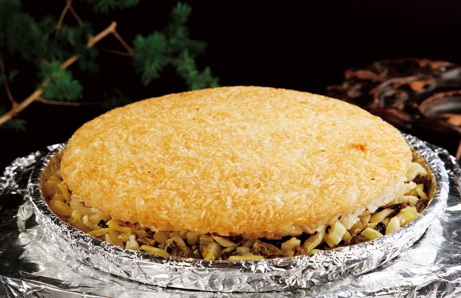 紫米锅巴乌米锅巴,土灶锅巴如何变香脆锅巴