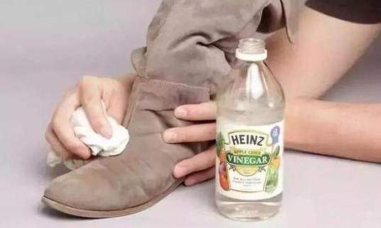 不同材质保养鞋子技巧,不同皮质鞋子的保养方法