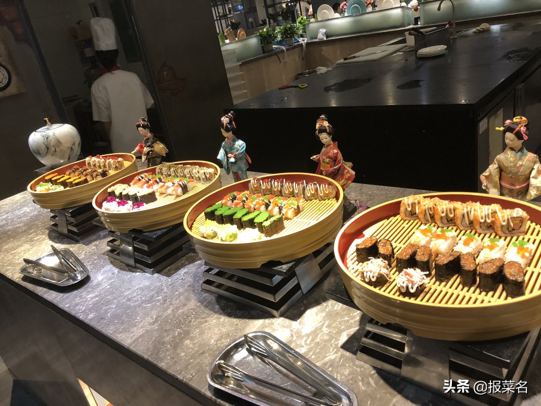 螃蟹虾扇贝,海鲜自助螃蟹和大扇贝