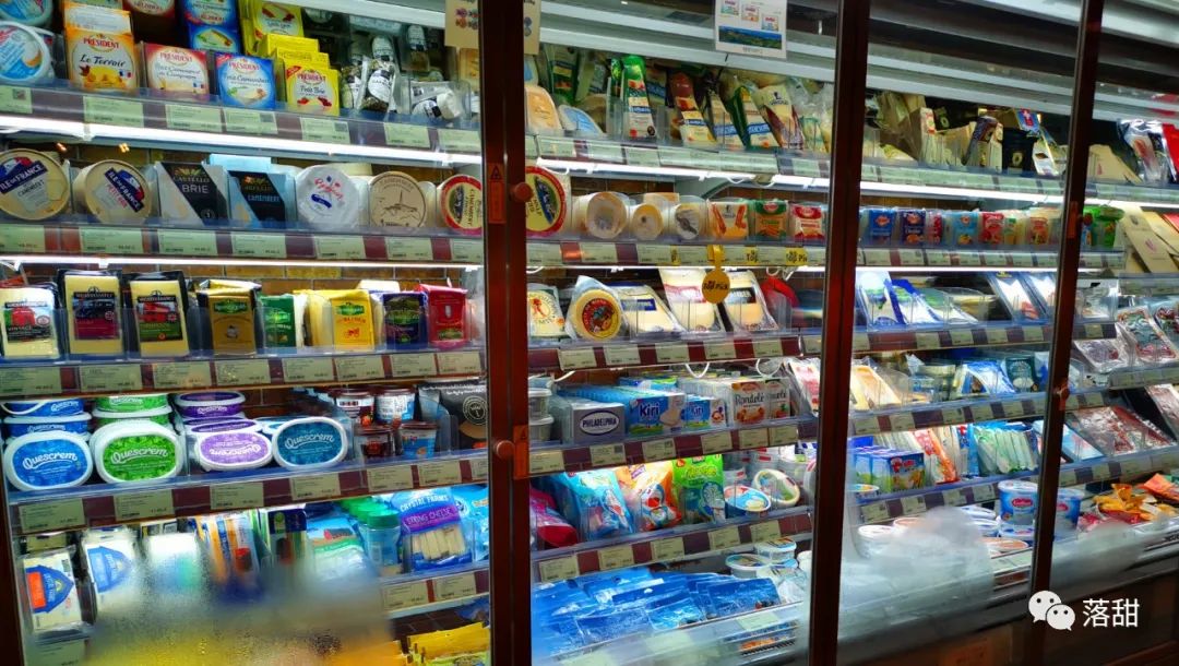 杂谈|寻甜记：每家甜品店都有一款芝士蛋糕