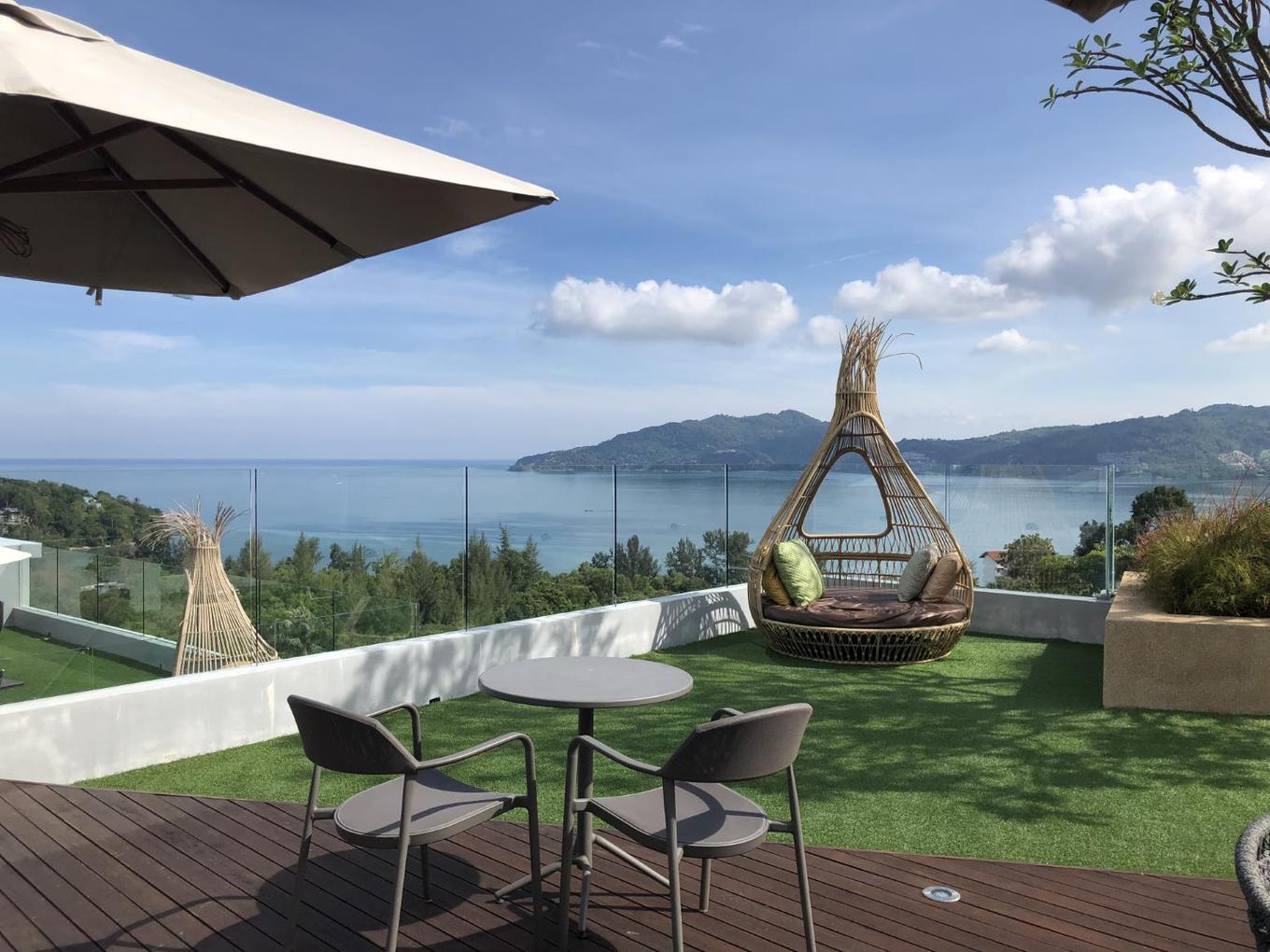 第一次出国去泰国还是印尼,第一次出国去泰国旅游怎么样