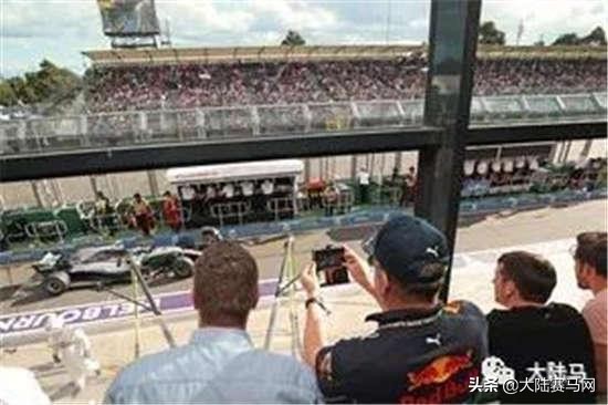 德比、升班马、杆位……这些足球赛车常用语竟来自赛马？！