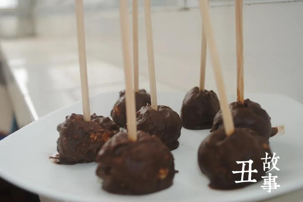 患有严重的暴食症如何自救,清华学生暴食症