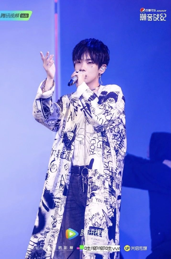 周震南被吓到,看周震南reaction反应