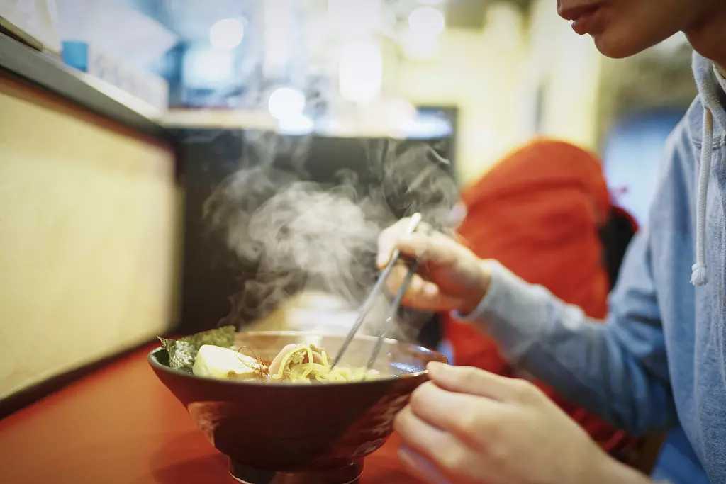 如何正确的吃溏心蛋,为什么建议少吃溏心蛋