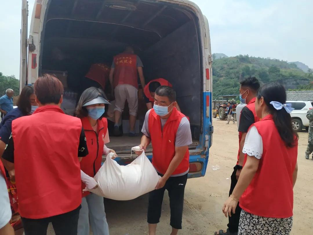 微光汇聚 终成灿阳—郑州市中原区汝河新区小学积极助力灾后重建