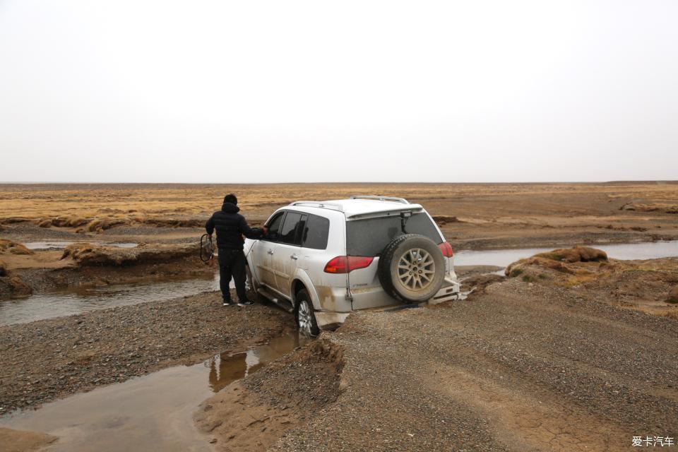 帕杰罗劲畅进藏自驾视频,帕杰罗劲畅西藏新疆自驾游