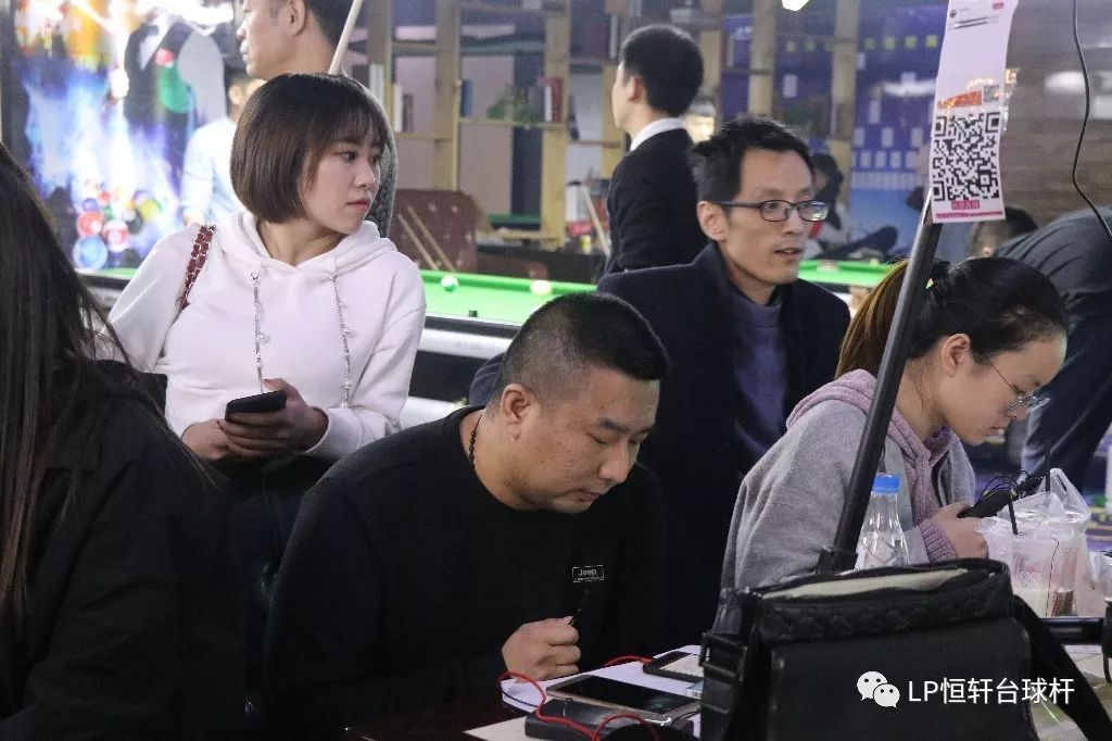 热烈祝贺,LP台球杆签约中国台球第一主播:九哥