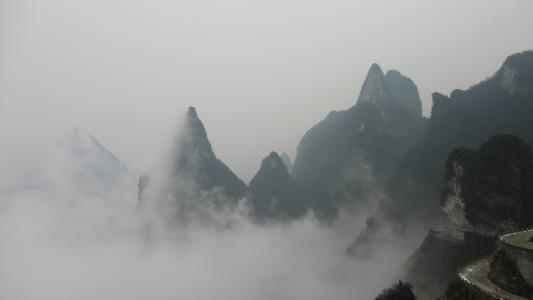 张家界国家森林公园雨天不好玩吗,雨天张家界能去吗现在有雨吗