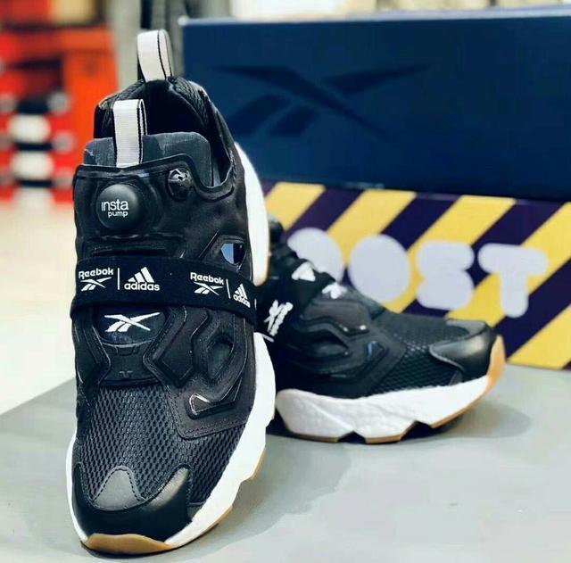 bape联名reebok锐步鞋,reebok联名运动鞋