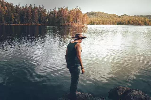 唱歌如何快速换气有什么技巧,一分钟教你学唱歌唱歌时如何换气