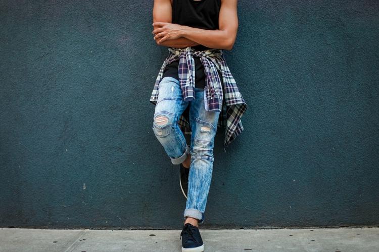 怎么判断牛仔裤布料好坏,牛仔裤面料好坏的区别